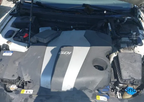 2013 Hyundai Genesis 3.8 z USA, uszkodzony, nr VIN KMHGC4DD6DU220912